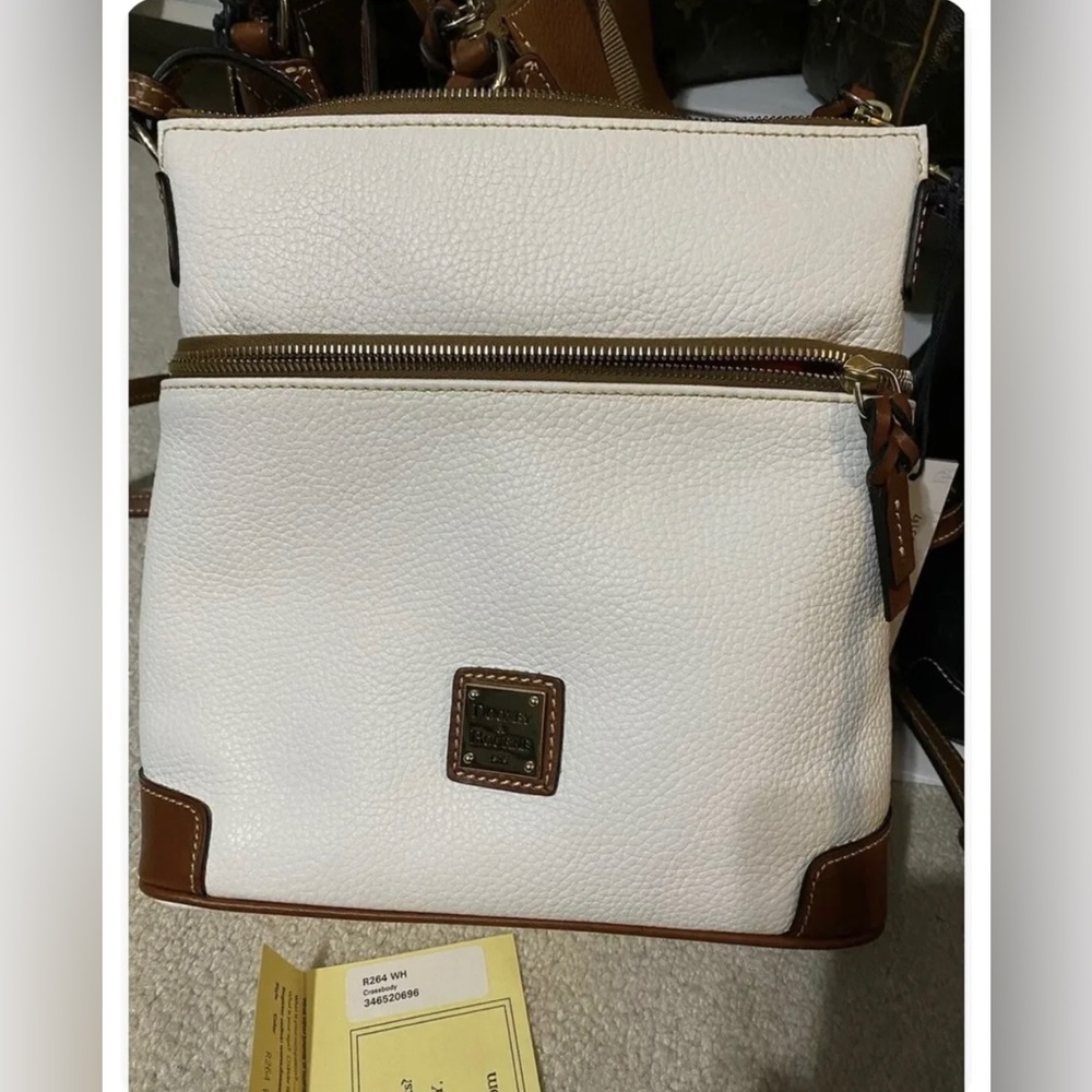 Dooney & Bourke Leather Crossbody Messenger Shoulder bag  -